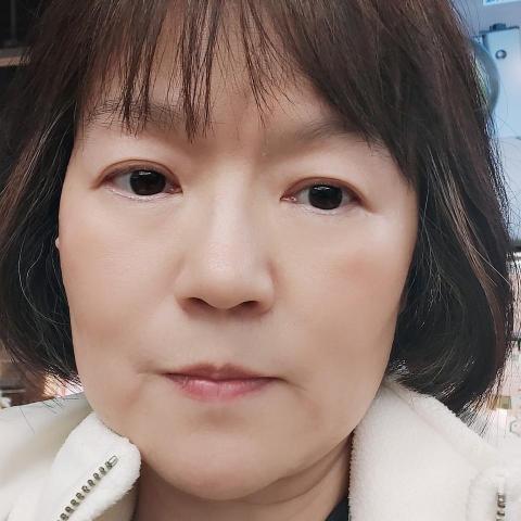 提供浴廁服務的專家洪紫彤