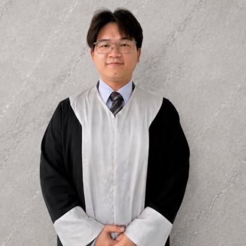 提供學歷服務的專家黃昱銘律師