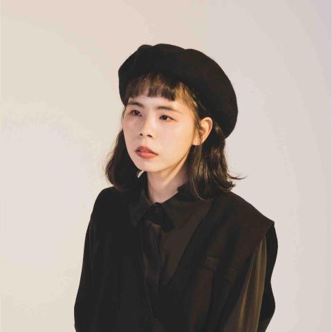 提供禮盒腰封服務的專家張妙如