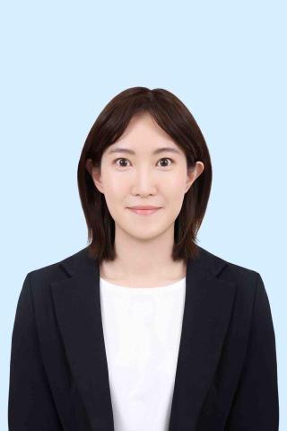 黃小姐