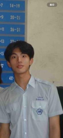 提供工資服務的專家李睿恩