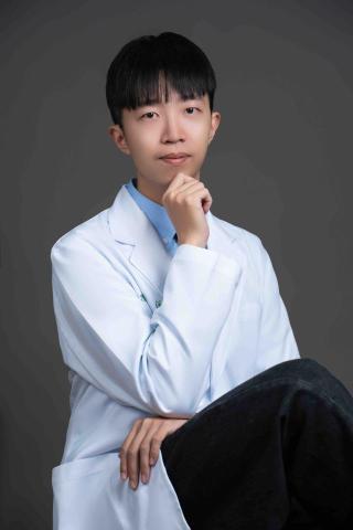 提供oppoà57服務的專家陳克涵