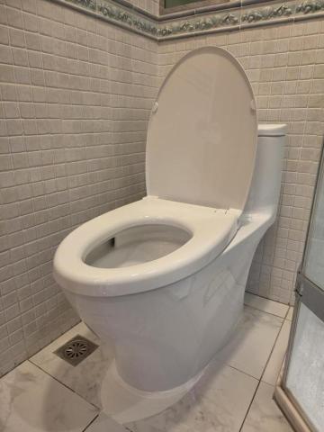 佳銓水電空調工程行 - TOTO馬桶安裝