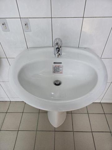 佳銓水電空調工程行 - HCG臉盆安裝