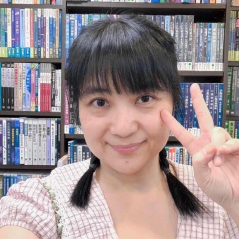提供家庭教師reborn服務的專家黃芷盈