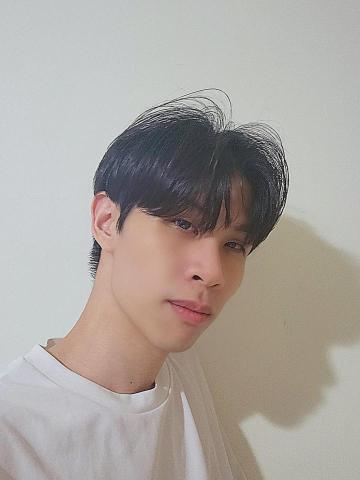 提供歌唱教學服務的專家鄭少祈