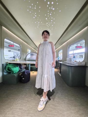 吳毓容律師