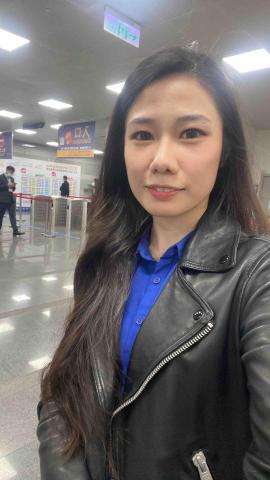 提供肚皮舞化妝服務的專家Sunny