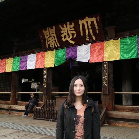 提供工作家庭代工服務的專家曾小姐