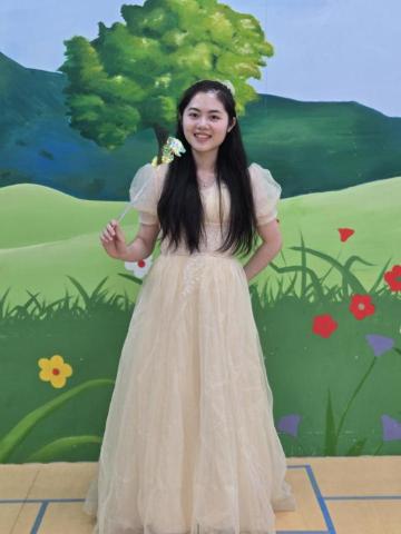 提供兒童編程入門服務的專家Angel English