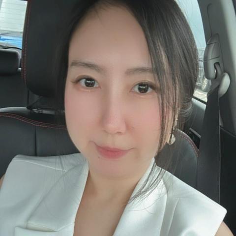 吳佩珊Mia（紋繡｜美容）