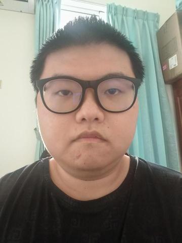 提供python家教台南服務的專家陳建智