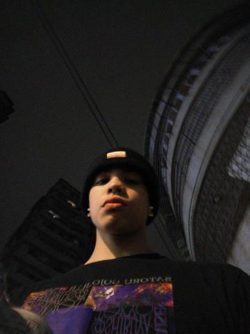提供汐止運動中心游泳服務的專家羅伯森
