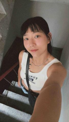 提供排球護膝服務的專家陳莉鈞