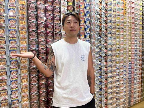 提供浴室地板改造服務的專家Sun（木木日和-阿綱）