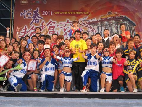 影片剪輯、表演策畫編排、臉書粉絲專業管理專長 - 