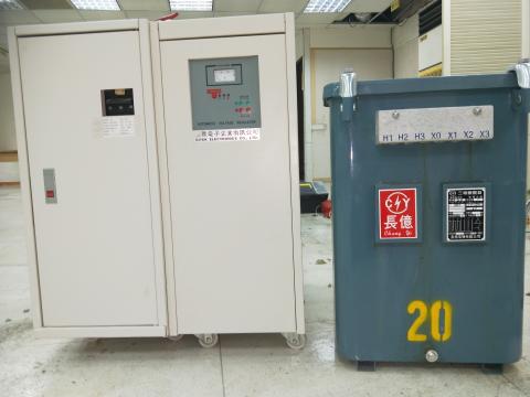 曹龍翔 - 場房變壓器 穩壓器 拆除  
