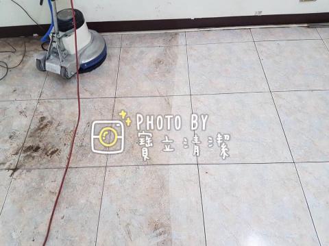寶立清潔有限公司 - 地板清潔
我們使用機器清洗
拖地? 洗地?
效果如何? 一目瞭然