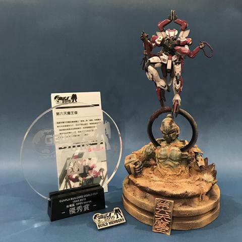 Chen波拳- 組裝模型代工 - 第六天魔王像/場景作品
2015年 GBWC台灣區鋼彈模型製作家全球盃 公開A組優秀賞