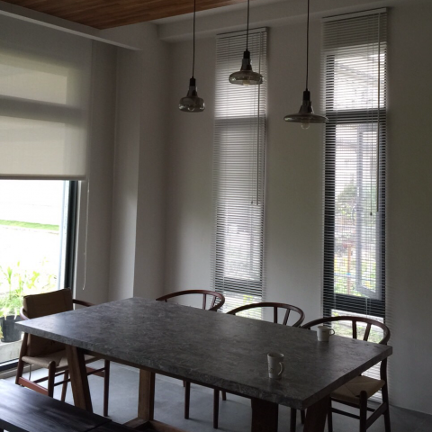 馥華室內設計  Lydia - *宜蘭獨棟住宅～
餐廳
運用周圍良好採光、庭園景觀，營造自然輕鬆的用餐環境。