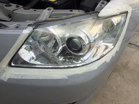 大燈快潔 - 施作前
車種:toyota camry
右車燈 
狀況:黃化