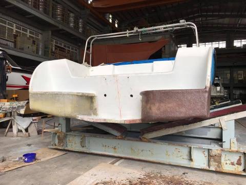 施憲甫 - 船體修補