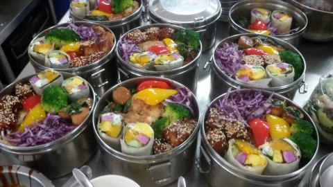 迦南餐廳 - 夢幻彩繪盒餐
