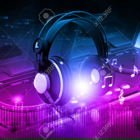 提供唱歌唱歌服務的專家唱歌