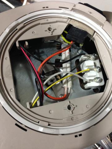 電氣使者 - 象印熱水器無法加熱
只能保溫