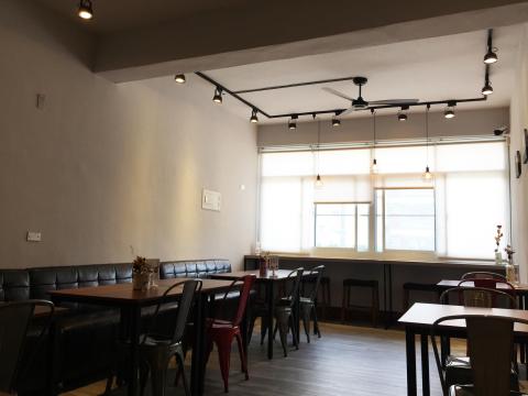 輪廓空間設計工作室(捌捌陸柒室內裝修有限公司) - Watermelon Brunch