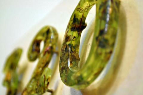 UanChen - 國際旅社之系列手工房號設計與製作。