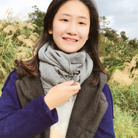 提供大提琴服務的專家Tammy 