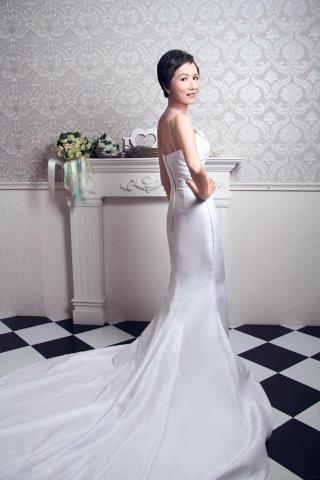 N&agrave;na Make-&uuml;p & Haǐr Design - 