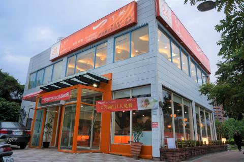 移動天使整合行銷 - 招牌設計
