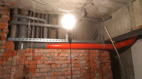 昰承 - 辦公室打石及污廢水幹管修改