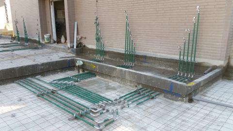 蘇仲強 - 屋頂水錶位配管