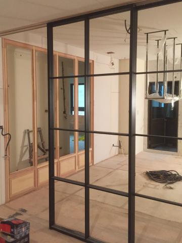 曾裕誠 - 工作紀錄 
餐廳鐵件拉門 及美式造型隔間 