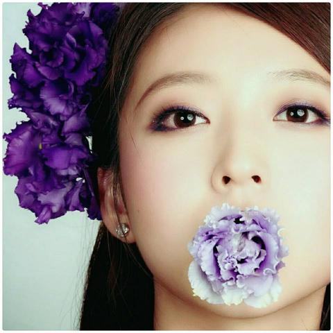 N&agrave;na Make-&uuml;p & Haǐr Design - 