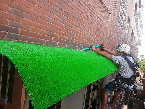 葉欣宇 - 遮雨棚維修