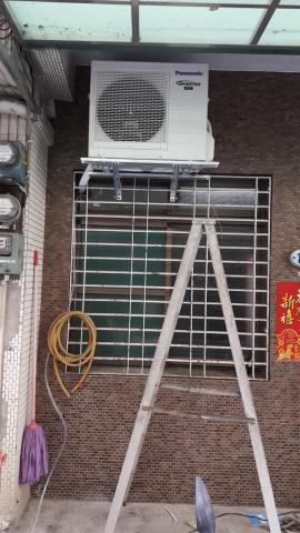 李大豪 - 國際牌冷暖氣機，施工報價時已與客戶討論安裝位置，並考量外機散熱、遮雨等相關問題。