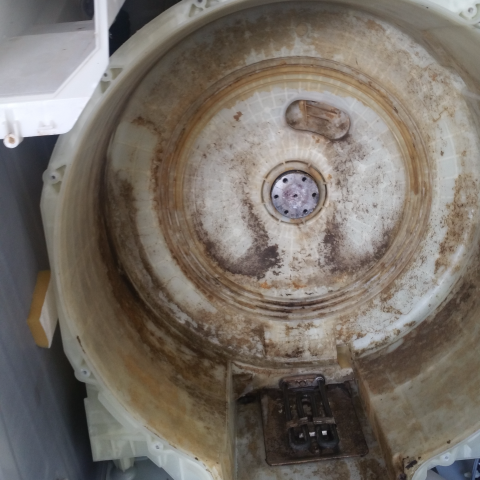 一松企業社 - 滾筒外桶清洗前