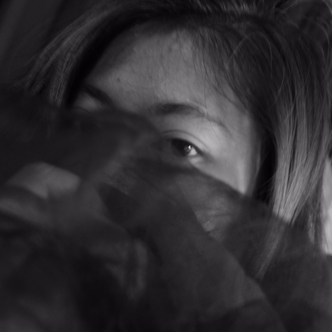 李昀孺 - 自拍禮服照