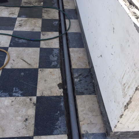 眾鑫工程 - 配置排水管作業