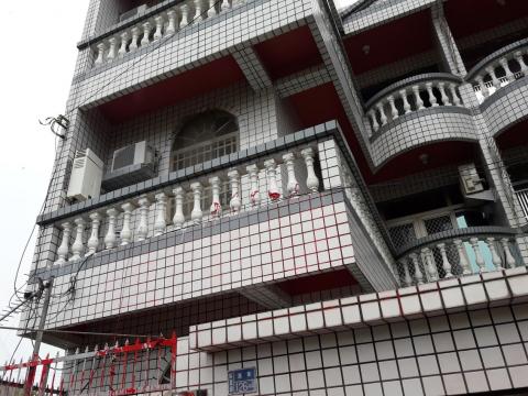 天喜環境工程企業社 - 外牆油漆清洗後