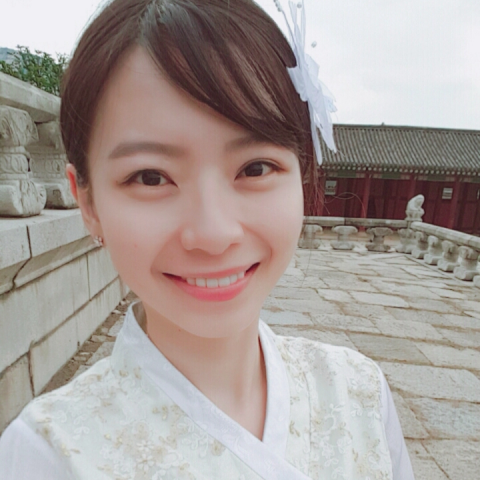 提供韓語服務的專家黃嘉怡