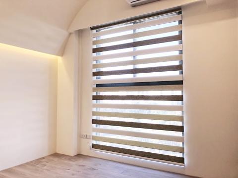 窗簾塑膠地板SPC卡扣 - 調光簾