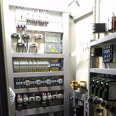 謝庭瑞 - 落地盤