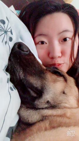 尤薏慈 - 我和我自己的狗狗