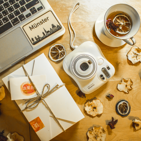 Allirsx   - 商業作品 合作廠商 淡果香