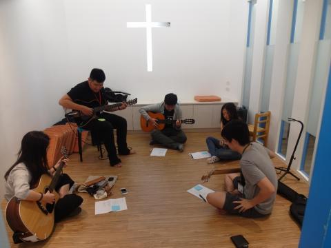 簡恩光 - 吉他團體班上課實況